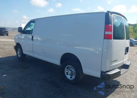 2021 Chevrolet Express Cargo Rwd 2500 Regular Wheelbase Wt из США, поврежденный, VIN 1GCWGAFP0M1222621